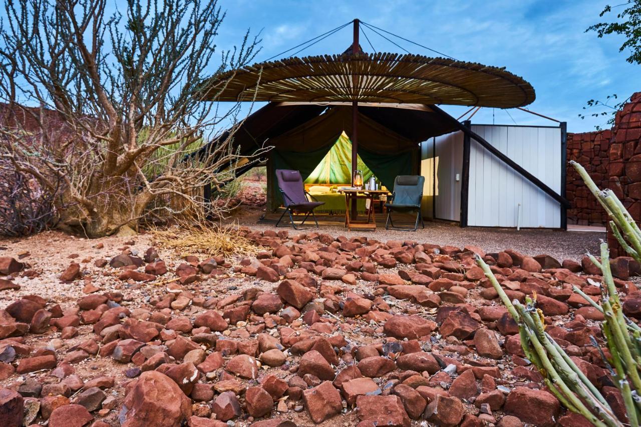 Etendeka Mountain Camp Damaraland Eksteriør billede